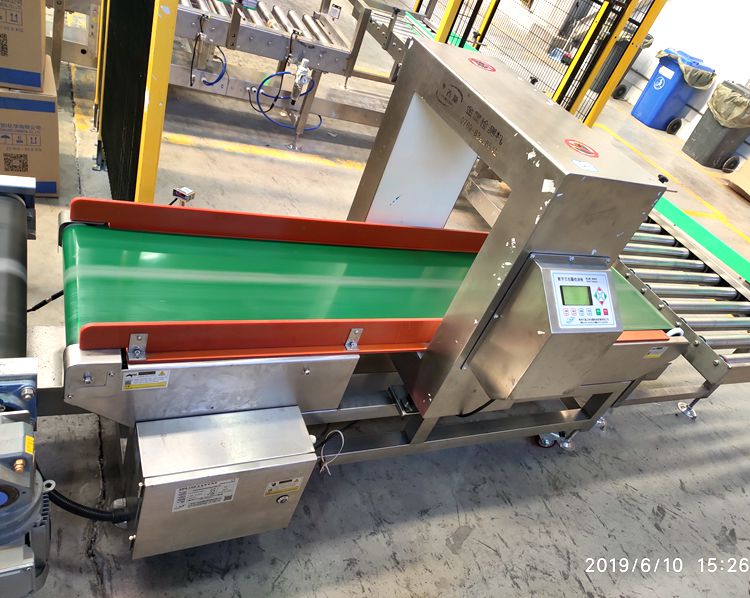 1561602292634163.jpg 德萊克富樂南京工廠整箱金檢機.jpg